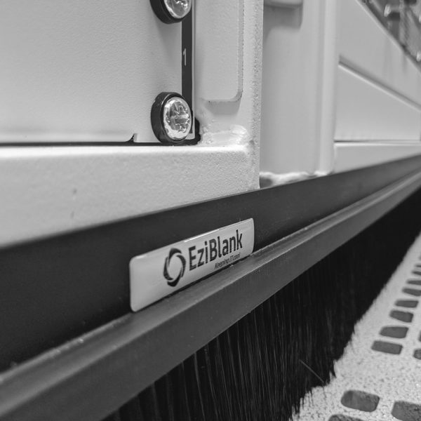 EziBlank 800mm Brush Data Center